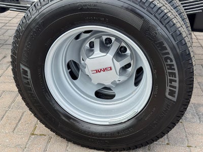 2026 GMC Sierra 3500 HD Chassis Cab Pro