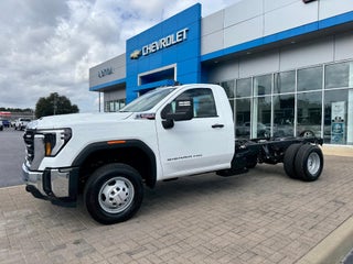 2026 GMC Sierra 3500 HD Chassis Cab Pro