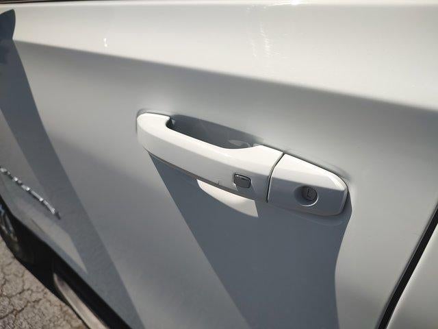 2022 GMC Yukon XL SLE