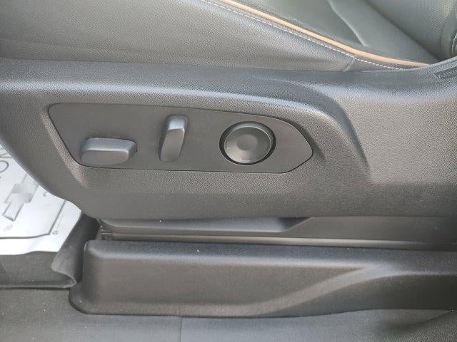 2021 GMC Yukon XL AT4