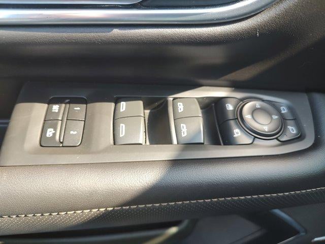 2021 GMC Yukon XL AT4