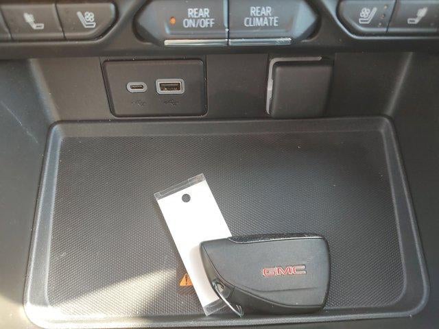 2021 GMC Yukon XL AT4