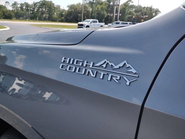 2022 Chevrolet Suburban High Country