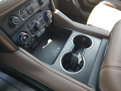 2022 Chevrolet Suburban High Country