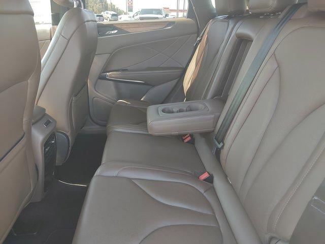 2015 Lincoln MKC Base