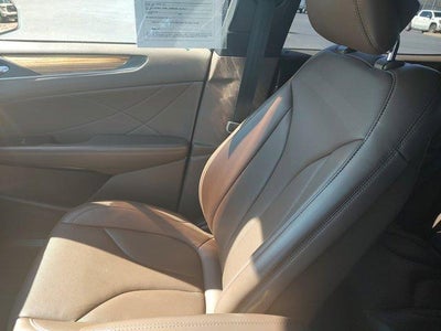 2015 Lincoln MKC Base