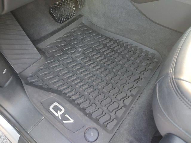 2022 Audi Q7 Premium Plus