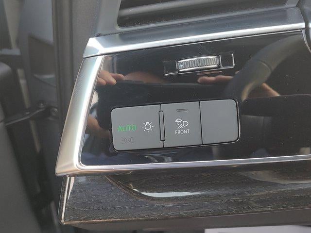 2022 Audi Q7 Premium Plus