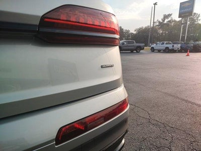 2022 Audi Q7 Premium Plus